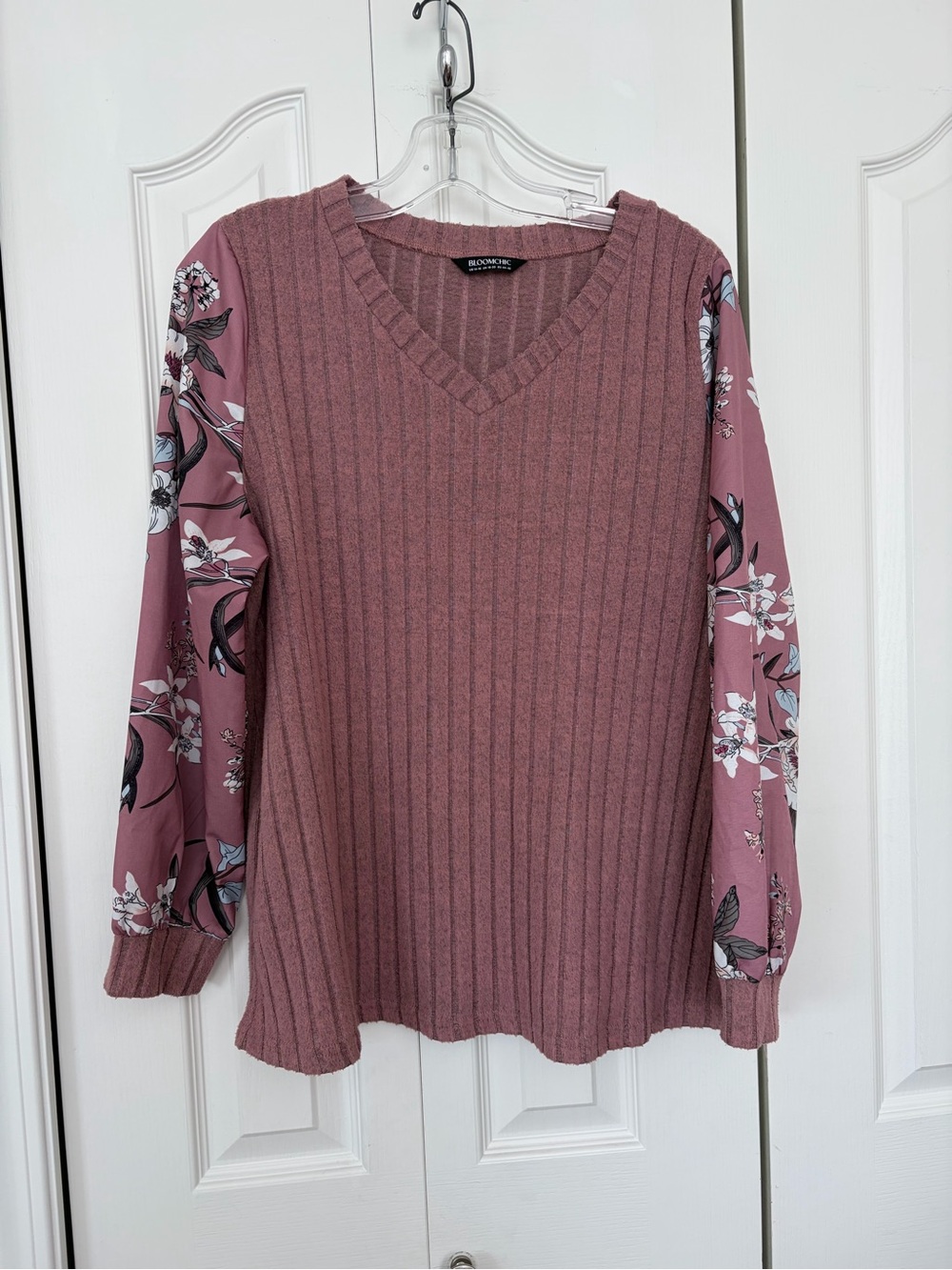 BloomChic Dusty Rose Ribbed V-Neck Sweater with Silky Sleeves